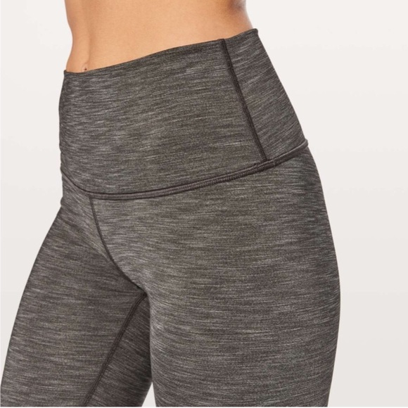 NWOT!! Lululemon Wunder Under, High-Rise Luxtreme 28” - Picture 2 of 12